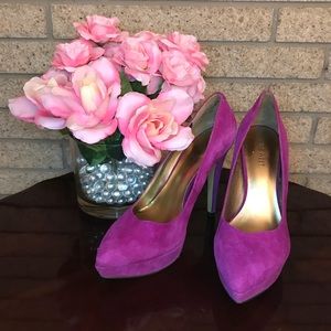 Nine West Raspberry suede platform stiletto pumps size 7